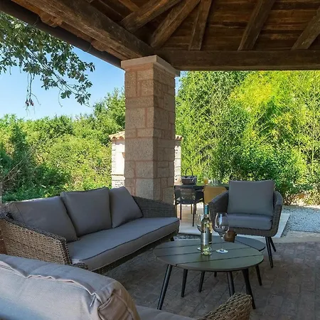 Botanica Istria بيت للعطل *